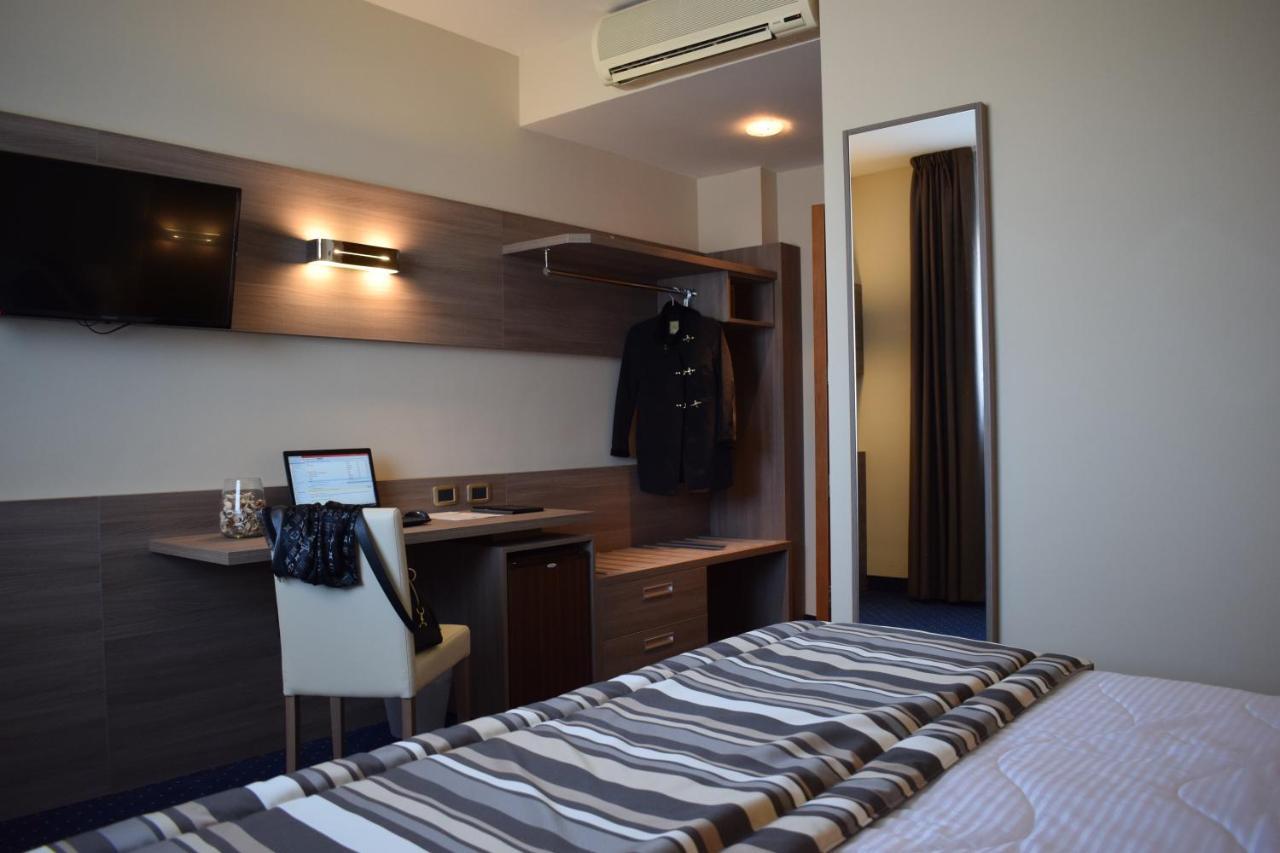 Roma Domus Hotel Ponzano Romano Экстерьер фото